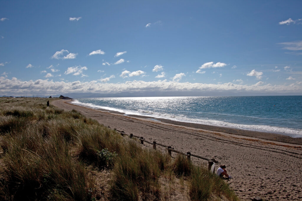beach in pwllheli